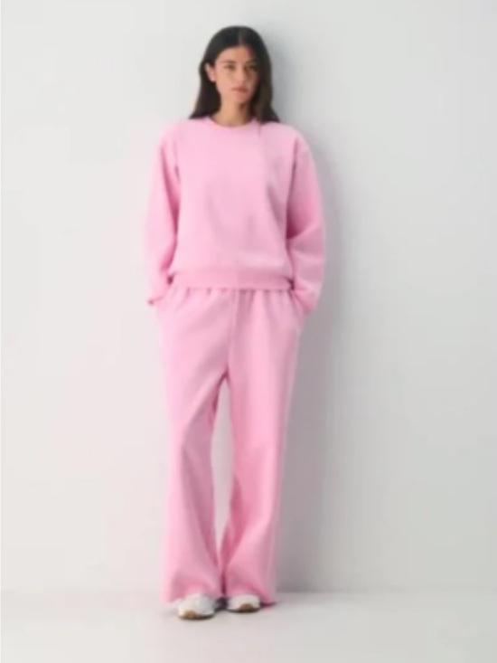 Aritzia Pants - Aritzia sweat fleece set in morganite pink- perfect crew and joggers